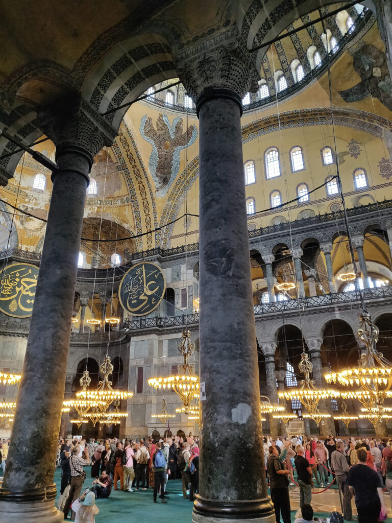 The Hagia Sophia (Ayasofya) located in Istanbul, Turkey, has served as a holy place for both Christians and Muslims for more than 1,500 years, and also served as a museum for almost 100 years. Hagia Sofia is one of the wonders of the world's architectural history, and is considered one of the masterpieces of Byzantine architecture. Since 1985, Hagia Sofia has also been included in the UNESCO World Heritage List.