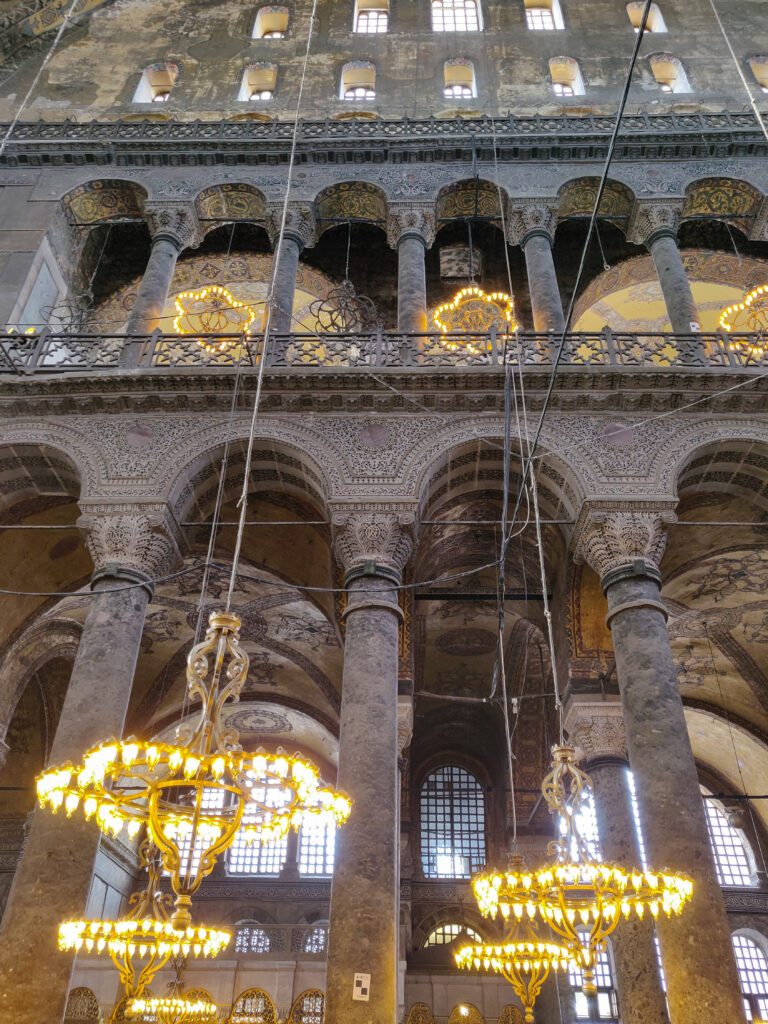 The Hagia Sophia (Ayasofya) located in Istanbul, Turkey, has served as a holy place for both Christians and Muslims for more than 1,500 years, and also served as a museum for almost 100 years. Hagia Sofia is one of the wonders of the world's architectural history, and is considered one of the masterpieces of Byzantine architecture. Since 1985, Hagia Sofia has also been included in the UNESCO World Heritage List.