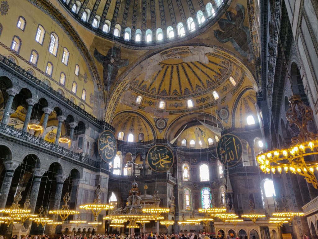 The Hagia Sophia (Ayasofya) located in Istanbul, Turkey, has served as a holy place for both Christians and Muslims for more than 1,500 years, and also served as a museum for almost 100 years. Hagia Sofia is one of the wonders of the world's architectural history, and is considered one of the masterpieces of Byzantine architecture. Since 1985, Hagia Sofia has also been included in the UNESCO World Heritage List.