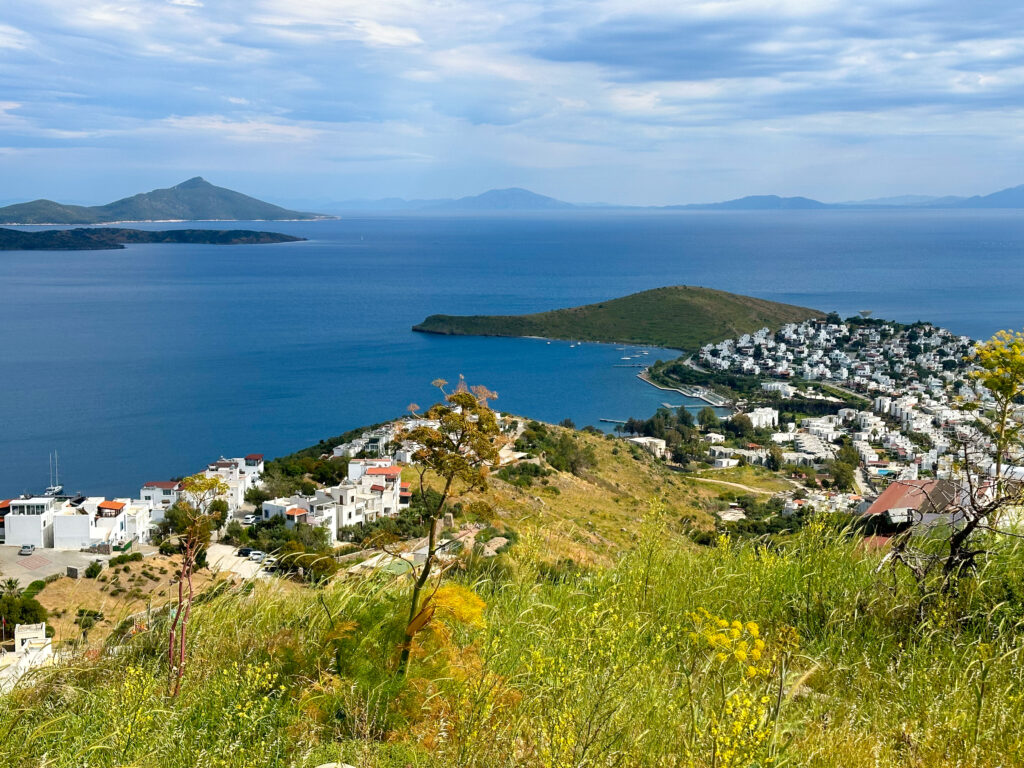 Road trip from Istanbul to the coast of the turquoise Aegean Sea and Bodrum.