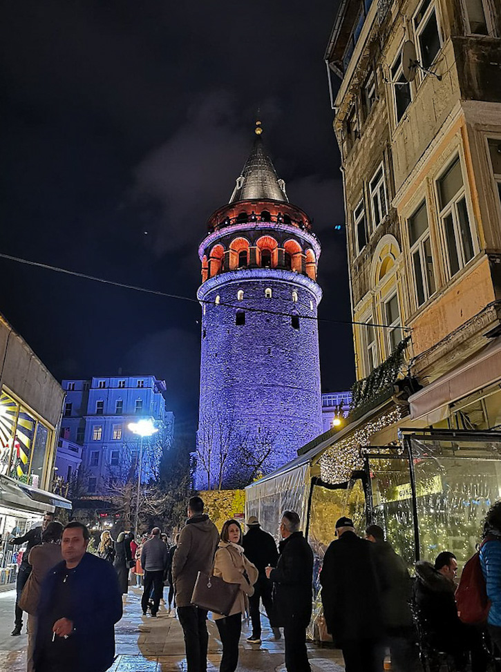 Galata-torni (Galata Kulesi) Istanbulissa Turkissa.