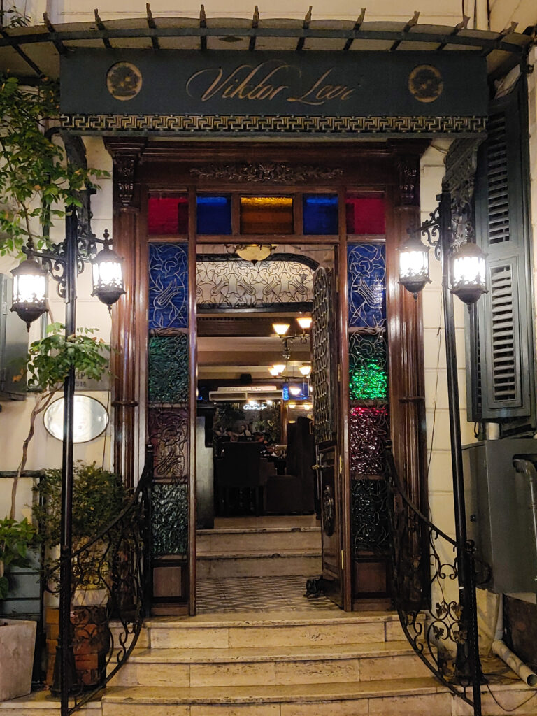 On the Asian side of Istanbul, in the Kadıköy-Moda area, you will find the Viktor Levi Şarap Evi wine restaurant, which beckons you with its beauty, elegance and history – and, of course, its wide selection of wines. The restaurant also continues to the beautiful and green courtyard.