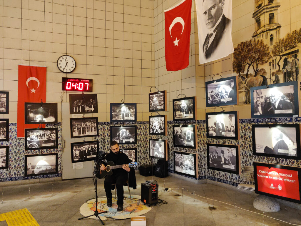 Istanbul´s Tünel (F2 line, Tarihi Tünel Füniküler Hattı) is the world’s second-oldest urban railway which is fully underground, after the London Underground (1863). 